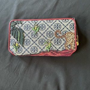 Tory burch wallet